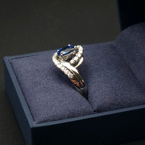 Platinum Ring 1.41 ct Natural Sapphire & Diamond setting